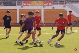 雨一直下，气氛不算融洽！这次比赛为什么不带徐杰呢？